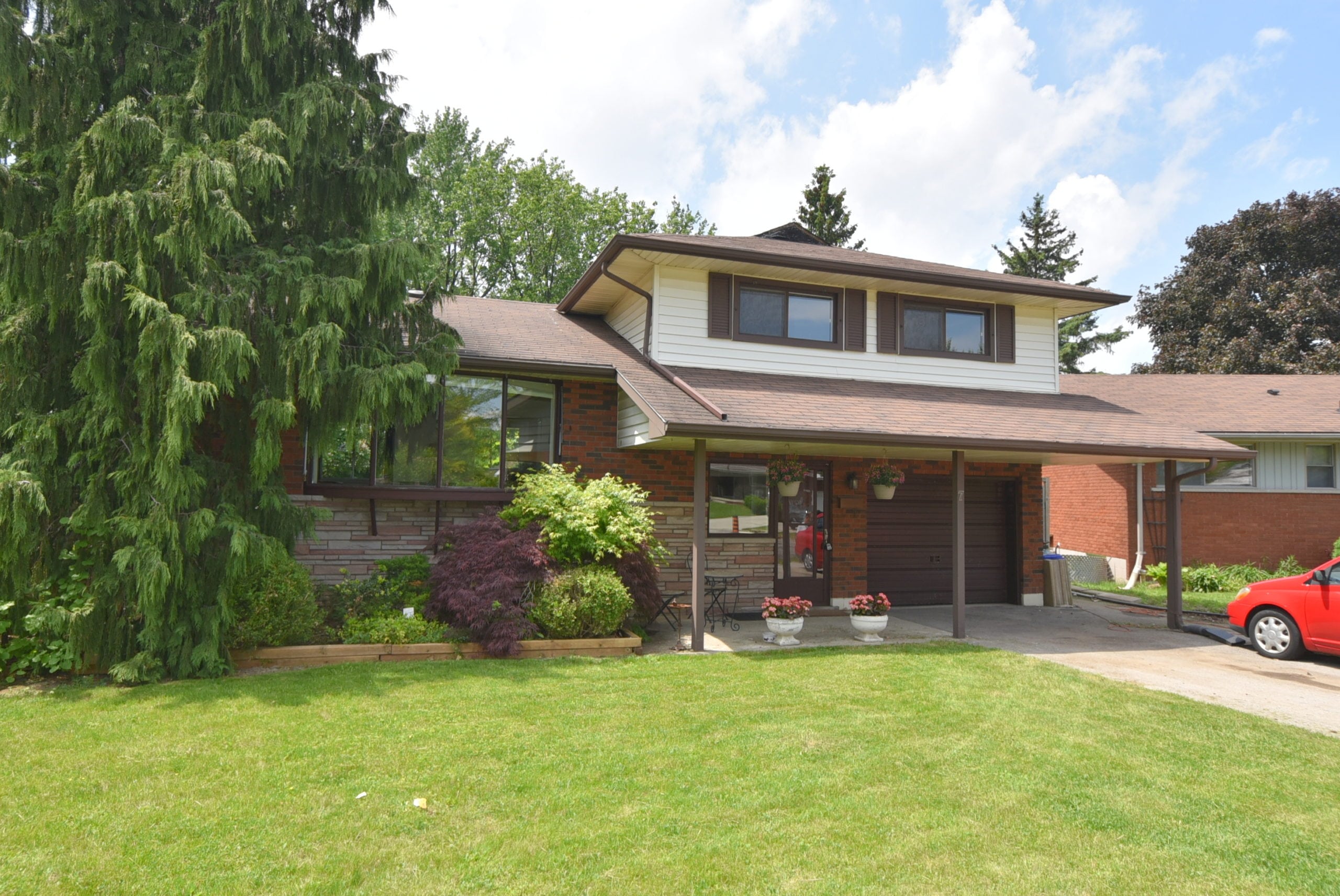 7 Hudson Court, Hamilton - Michael St. Jean Realty